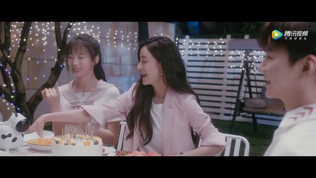 ENG SUB【亲爱的小美人鱼 Dear Little Mermaid】EP15 陈珉向秦歌再次表白遭拒，心灰意冷偏执等待（林思意、徐凯鑫）
