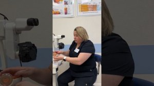 Лечение подростковой миопии с помощью очков.