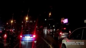 Стоит не в том ряду