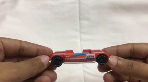 Hot Wheels Zoom in