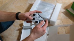 Распаковка XBOX ONE S (All Digital) МОЯ ПЕРВАЯ КОНСОЛЬ