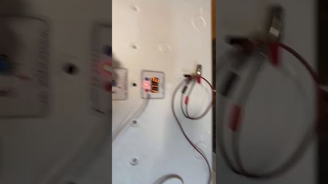 Видеообзор автоматического инкубатора Идеальная наседка на 104 куриных яйца