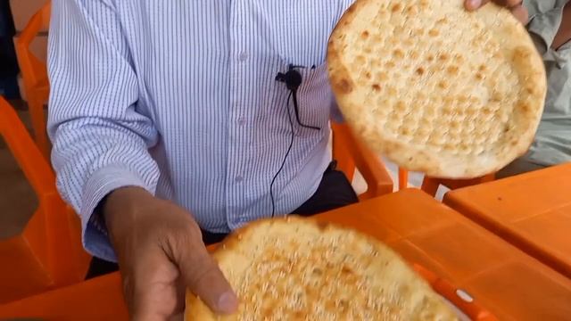 Lahori Murgh Cholay and Paya | Desi Khabay | Desi Nashta #food #streetfood смотреть онлайн