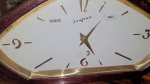 Ремонт необычных электрических часов с календарем