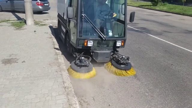 SCMIDT Swingo представлений на торгівельно-виставковому майданчику компанії "СПЕЦКОМУНТЕХ" у м.Луць смотреть онлайн