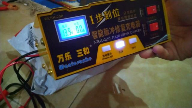 Review Testing Intelligent Pulse Repair Charger 12-24 Volt 10A Cas Aki Terbaik смотреть онлайн