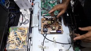 TV Philips 26pfl3404/78 Piscando o backup light