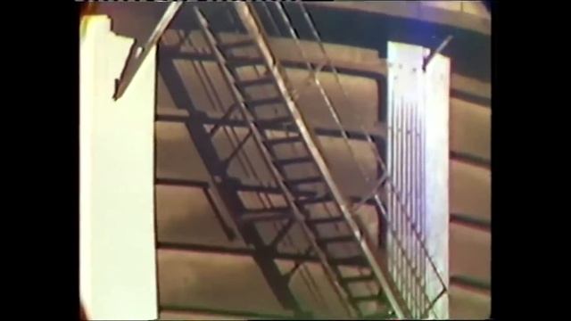 VHS recorded mock 3 plumbicon tube color TV camera effect using Adobe Premiere смотреть онлайн