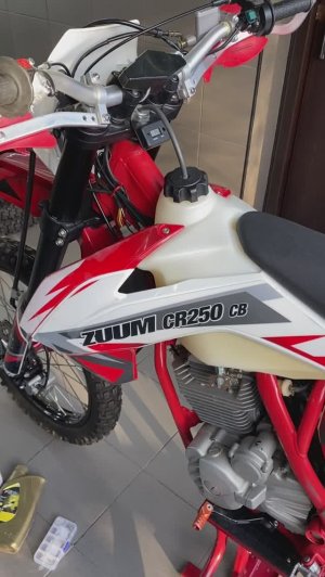 ZUUM CR250CB
