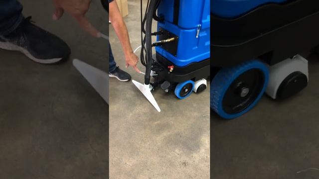 How to Operate Large Battery Operated Auto Scrubber смотреть онлайн