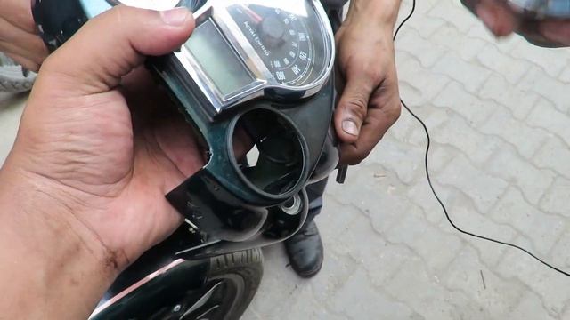 Royal Enfield Classic 350 Next Gen Tripper Navigation Installation Full Details   Vlog  229