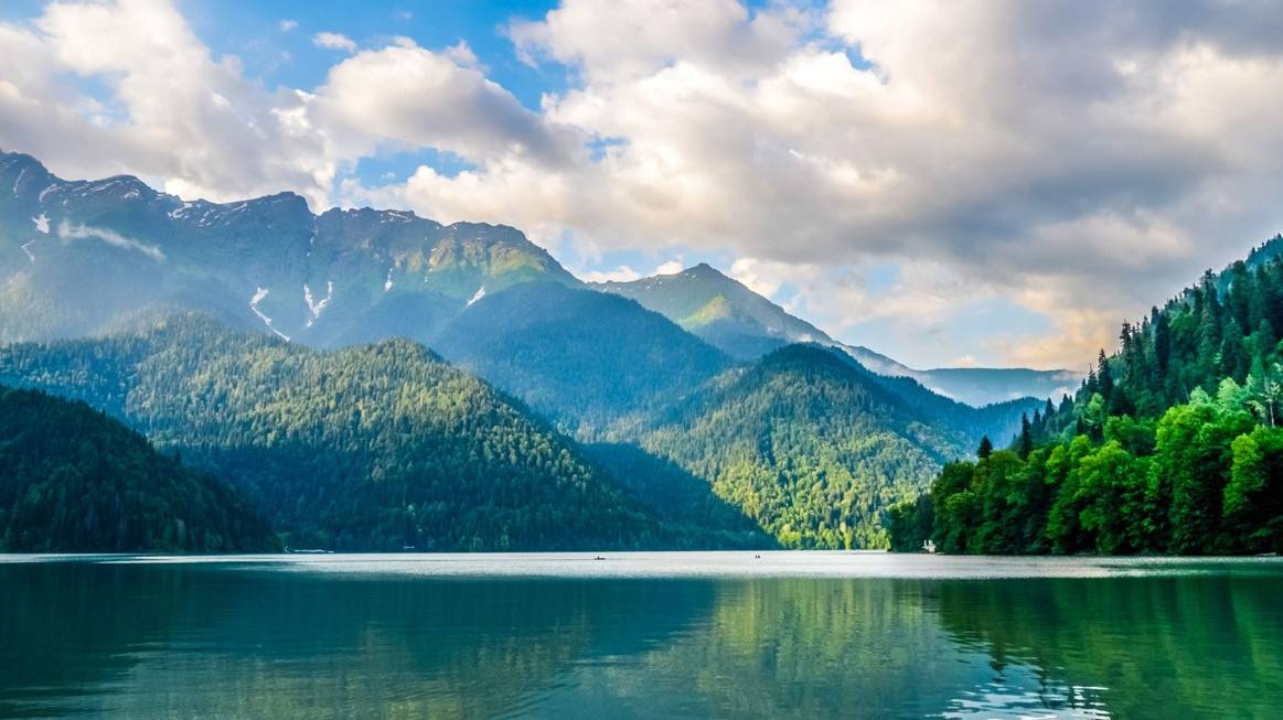 Новогодние туры на Кавказе. Абхазское трио Гагра, Новый Афон и Сухум.