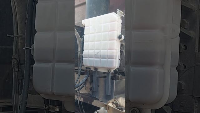 перенос расширительного бачка howo смотреть онлайн