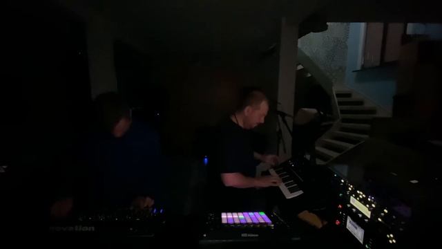 Сергей Бобунец & Евгений Никулин. Импровизации в самоизоляции Vol.2 смотреть онлайн