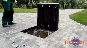 Люк под брусчатку
