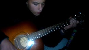 Песни под гитару - А у любви у нашей села батарейка