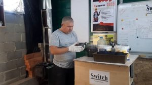 Пластины плюсовые и отрицательные.  Аккумулятор  автомобиля. Разбираю аккумулятор! #Switchhhh 22