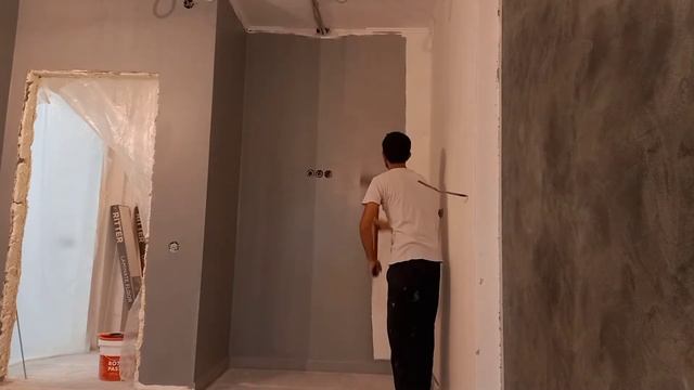 КРАСИМ СТЕНЫ В КВАРТИРЕ. СЕРАЯ КРАСКА