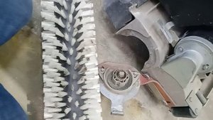 Установка щеток на поломоечную машину tennant 5400