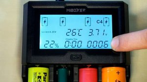 Miboxer C4-12 Full Review - 4 slots x 3.0A smart charger