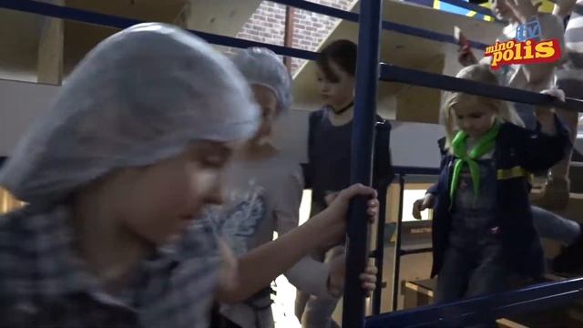 Минополис. Новости: День рождения кота в сапогах! смотреть онлайн