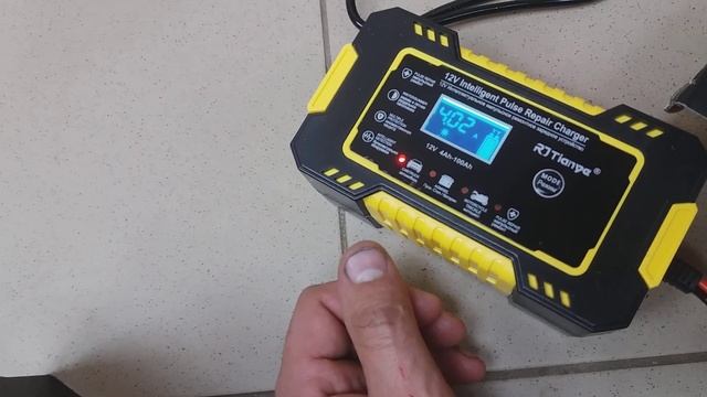 Зарядное устройство для АКБ RJTianye. смотреть онлайн