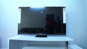 TCL C935 Unboxing - TCL C935 Mini LED 4K Gaming TV with 144HZ Refresh Rate.