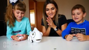 Алина пришла в гости к Диме с подарком