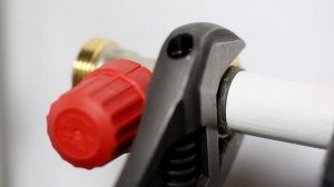 Встановлення радіаторного клапана Danfoss без попередньої настройки RA FN 720p