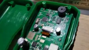 Duoyi DY219 tester akumulatora od środka