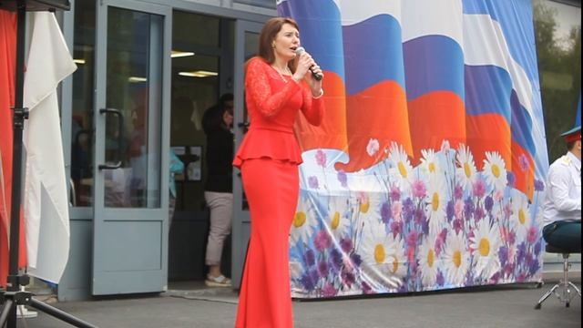 Л. Афанасьев "Гляжу в озера синие"