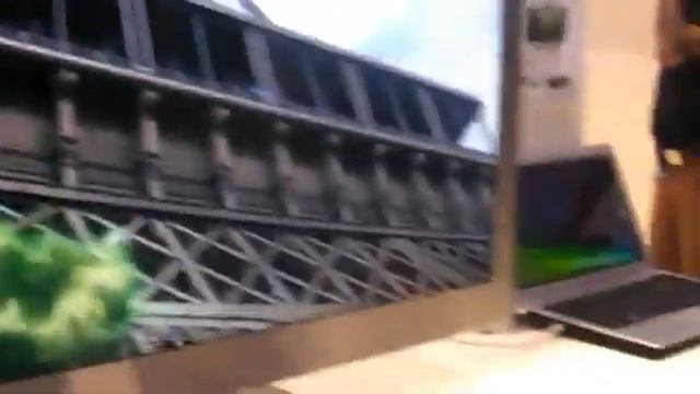 Samsung's 55-inch C9000 LCD and its amazing Touch Remote control land at IFA. смотреть онлайн