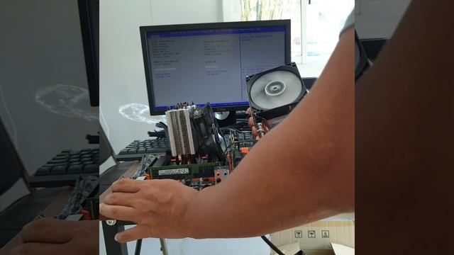 คุย กะ คอมพ์ - แนะนำ CPU, RAM, CPU FAN รายการสั่งแยก แต่บิลเดียว แบบนี้ก็จัดได้ смотреть онлайн