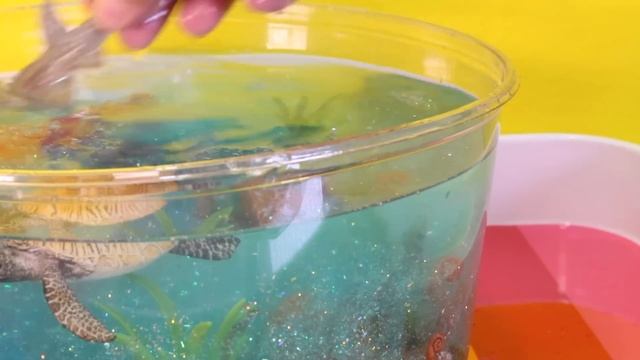 DIY SHARK Toys Slime Aquarium Fish Tank: Toy Sharks, Sea Animals, Toys and Slime | Craft Videos смотреть онлайн