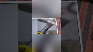 LG EDGE LED MODEL NO.42LV3500 HORIZONTAL LINES.