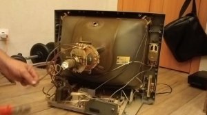 Разбираю телевизор рекорд