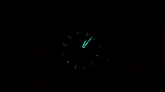 Casio Edifice EFR-526L-2CVUEF смотреть онлайн