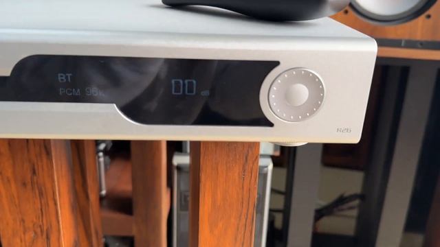 Gustard DAC R26 Discrete R2R HiFi MQA DAC R2R+1Bit XMOS DSD512 PCM768kHz K2 Clock LDAC Balanced Tes смотреть онлайн