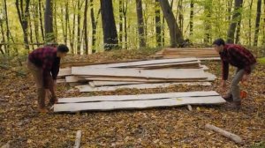 ПОСТРОИЛИ ХИЖИНУ ВОЗЛЕ НАШЕГО ПРУДА!