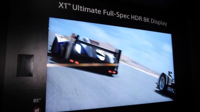Sony X1 Ultimate 8K LED TV and A8F OLED - Hands On at CES 2018 смотреть онлайн