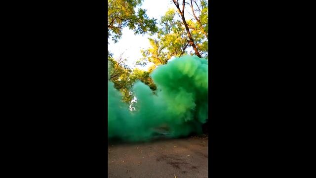 MA0514 G Цветной дым зеленый смотреть онлайн