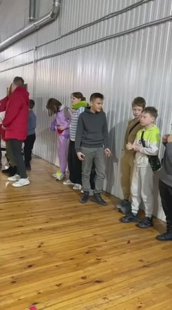 Петербург встретил 118 школьников из Мариуполя