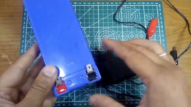 12V 1000ma mart Lead Acid AGM GEL Battery Charger for Car Motorcycle смотреть онлайн