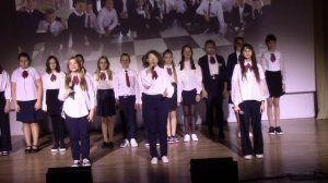 2022-2023. 7 класс. Аня, Маша, Карина и школьный хор "Черемушки". Песня о маме