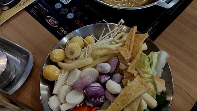DOOKKI KOREAN TOPOKKI BUFFET IN SM CLARK | Eli Tv смотреть онлайн