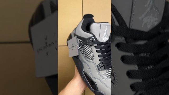 Кроссовки Nike Air Jordan 4 Retro | ссылка на магазин в комментариях