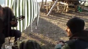 бутылка кефира полбатона