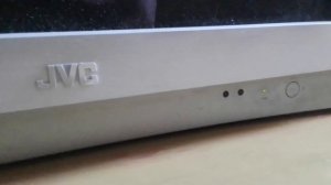 Телевизор JVC щелкает релюшка при включении