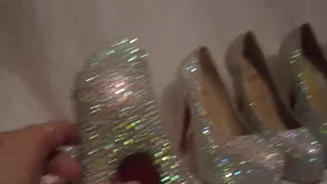 Туфли Кристиан Л. стразы видео в живую смотреть онлайн