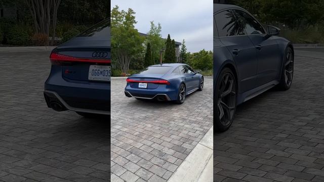 Audi RS7 2024 года выпуска в матовом цвете Ascari Blue